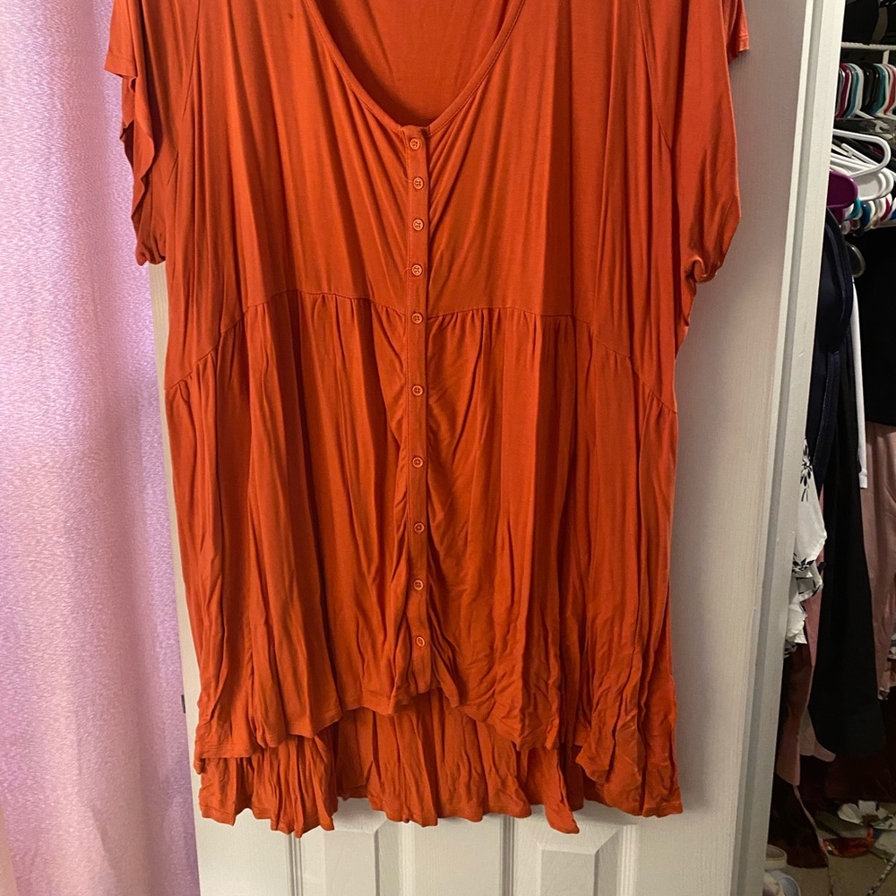 Orange torrid super soft blouse size 6